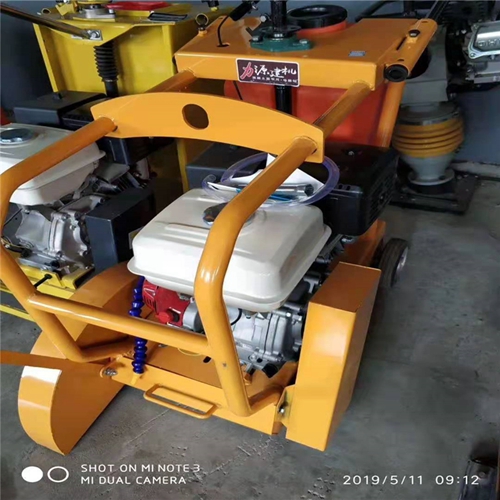 馬路切(qie)縫機、馬路(lu)切割機 