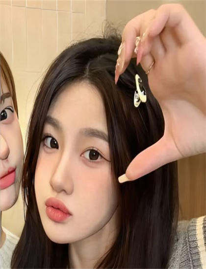 高清男的插曲女的欢迎你_99久久久免费精品国产果冻传媒_a在线播放在线观看